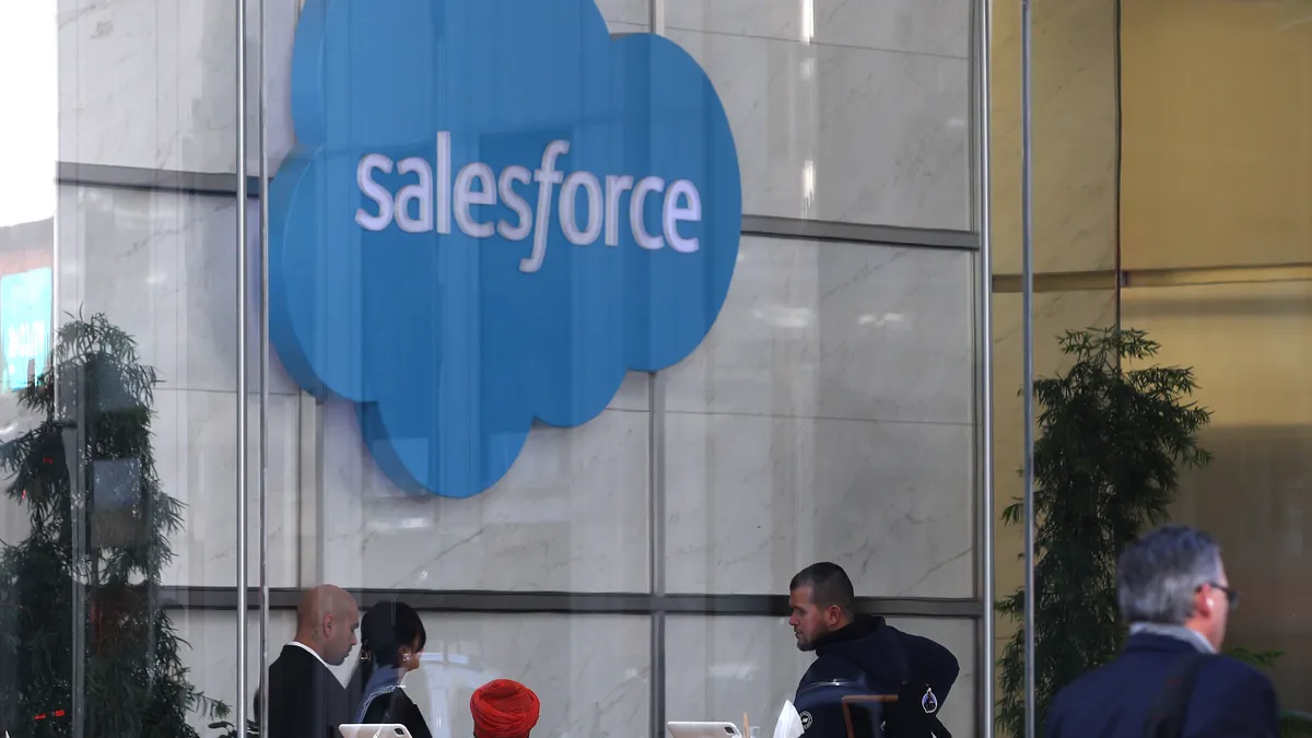 Salesforce to Hire 1,000 New Employees for AI Product Sales Push